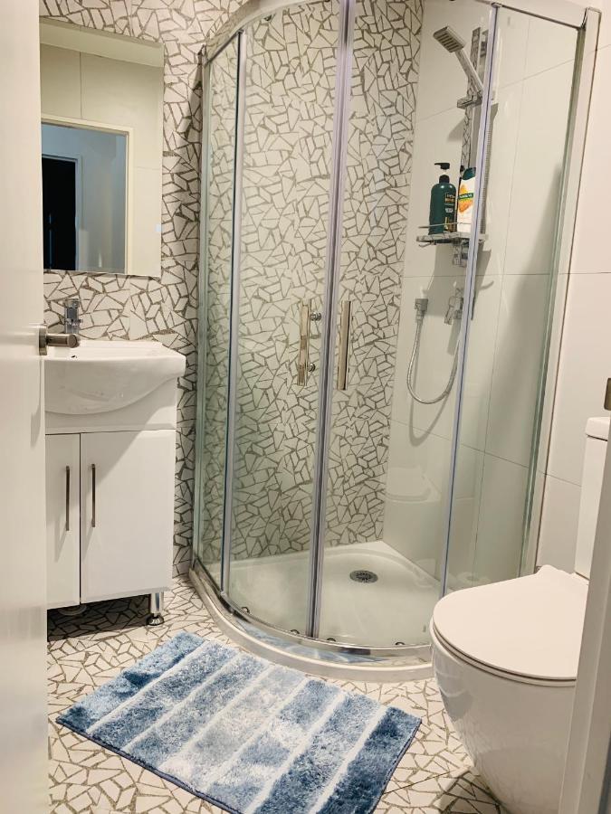 Auckland Homestay Near Airport-Room With En-Suite, Free Parking Папакура Екстериор снимка