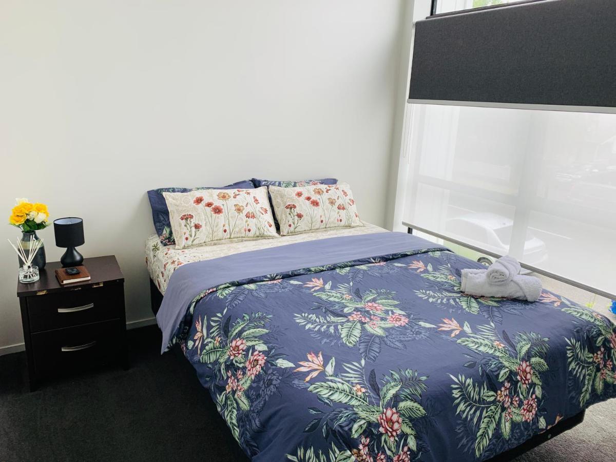 Auckland Homestay Near Airport-Room With En-Suite, Free Parking Папакура Екстериор снимка